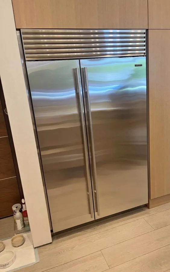 Sub-Zero built-in refrigerator, San Diego