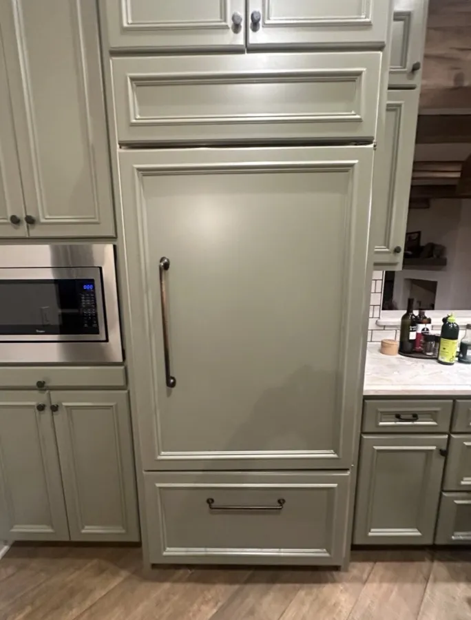 Thermador built-in refrigerator repair